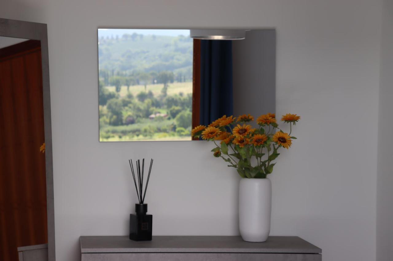 Con Camino In Centro Storico Appartement Bevagna